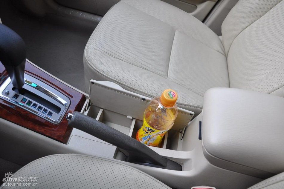 新浪试驾比亚迪F3自动挡