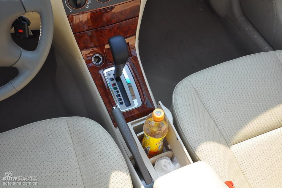新浪试驾比亚迪F3自动挡