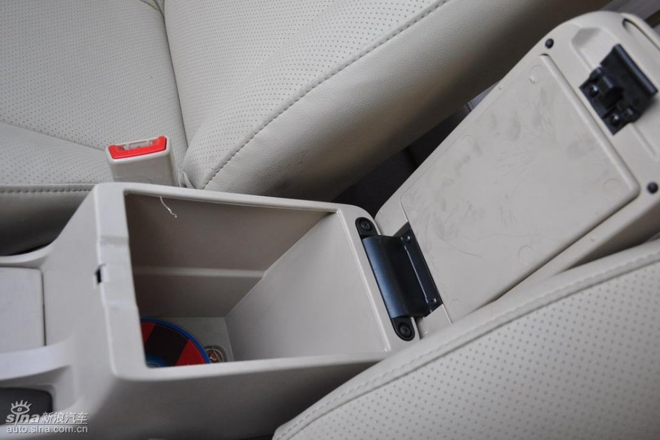 新浪试驾比亚迪F3自动挡