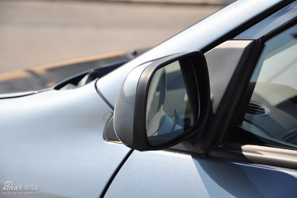 新浪试驾比亚迪F3自动挡