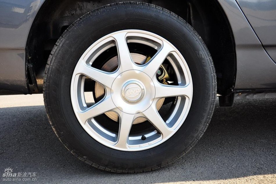 新浪试驾比亚迪F3自动挡