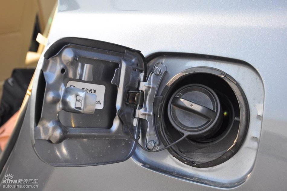 新浪试驾比亚迪F3自动挡