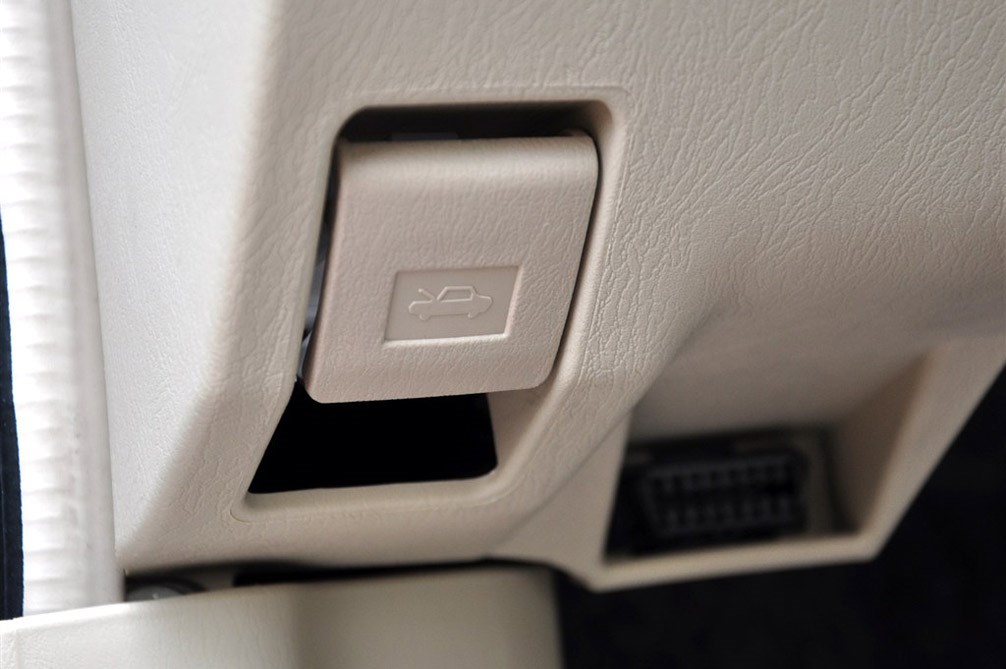 2013款 1.5L AT 标准型 内饰