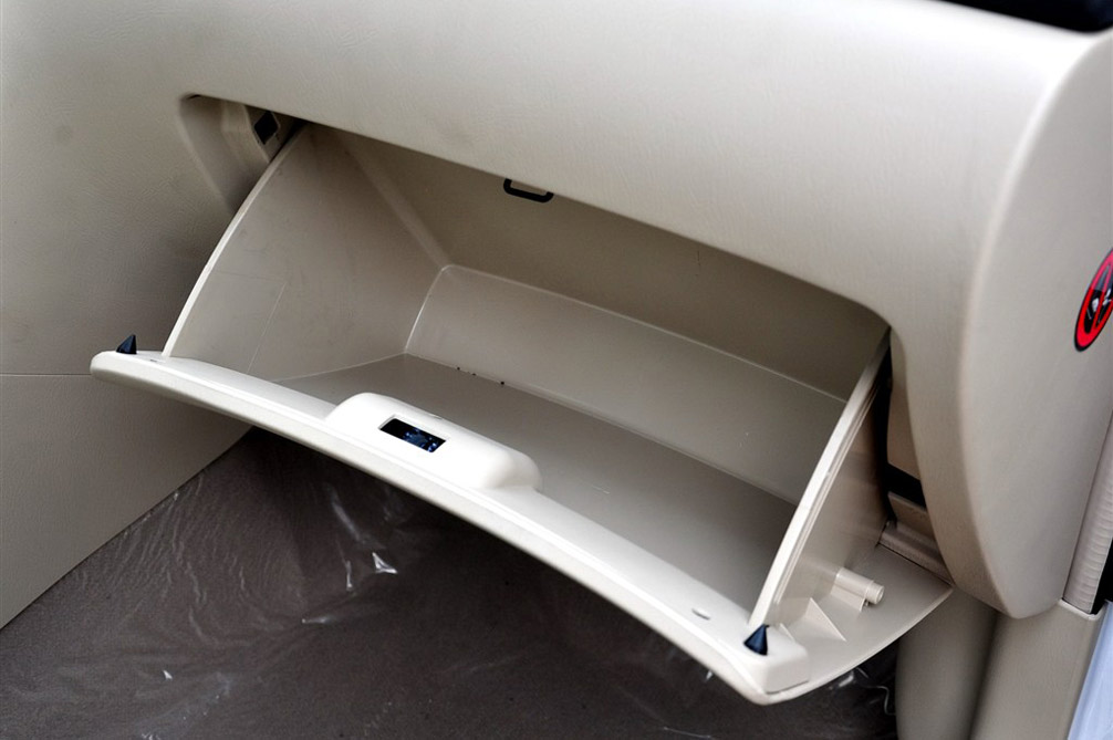 2013款 1.5L AT 标准型 内饰