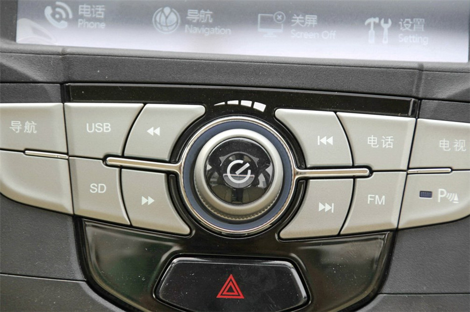 比亚迪F3 2014款 1.5L MT 尊贵型 内饰