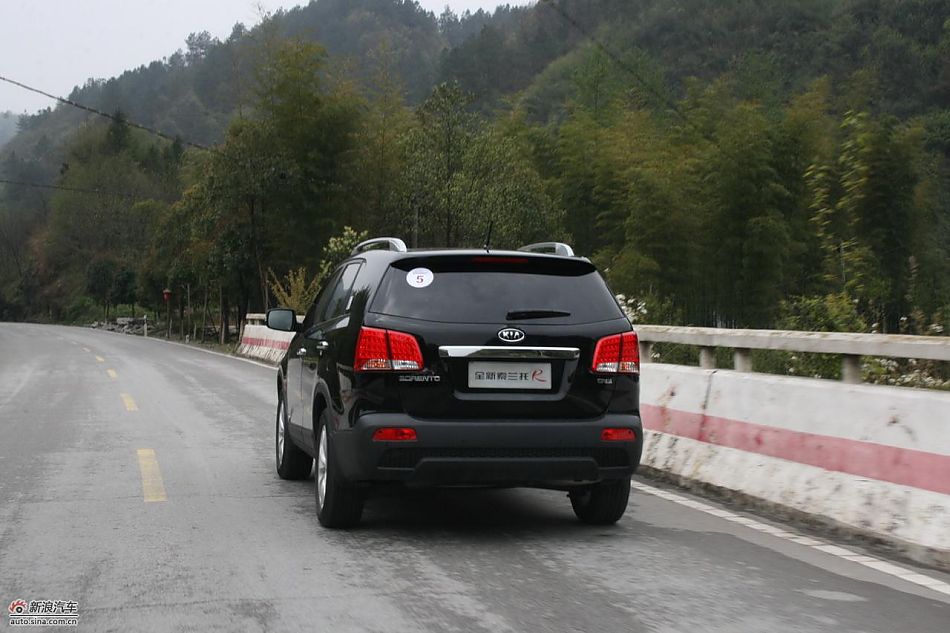 柴油版索兰托试车-外观