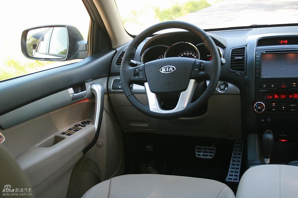 起亚全新索兰托