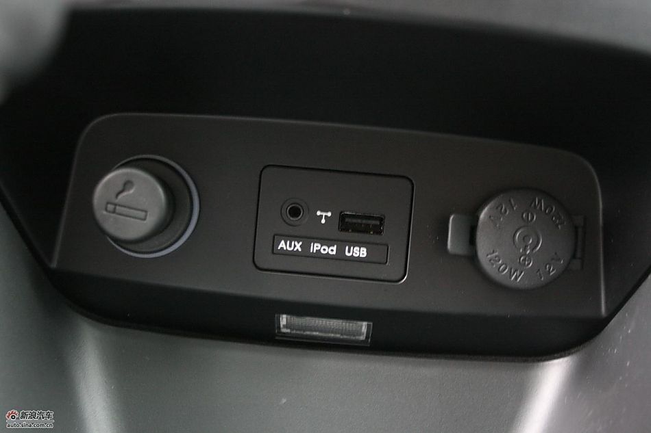 柴油版索兰托试车-内饰