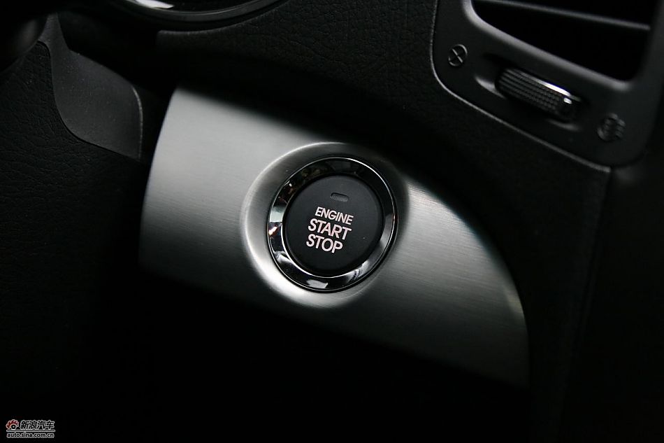 柴油版索兰托试车-内饰