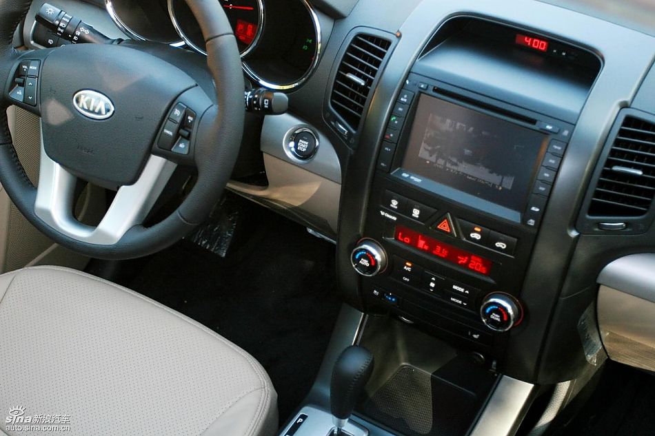 起亚全新索兰托