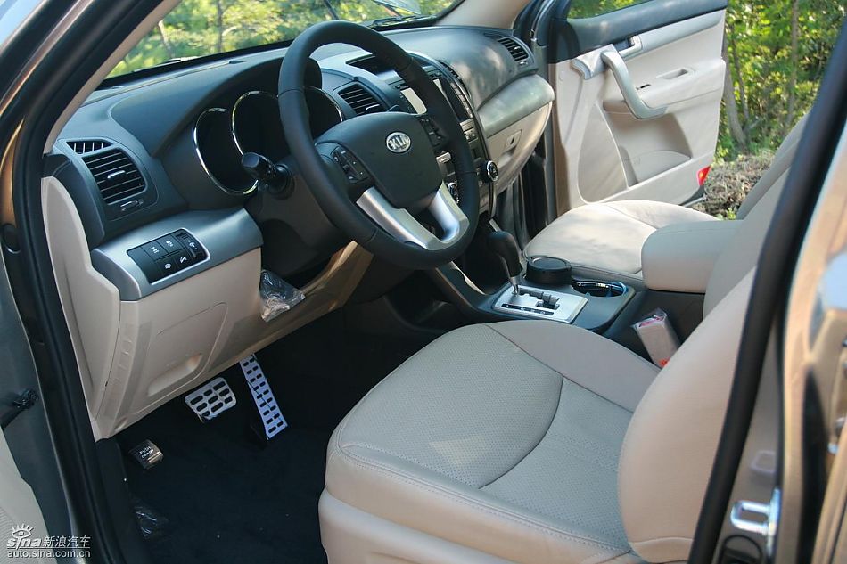 起亚全新索兰托