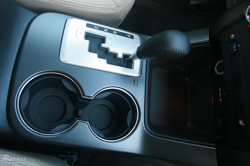 起亚全新索兰托