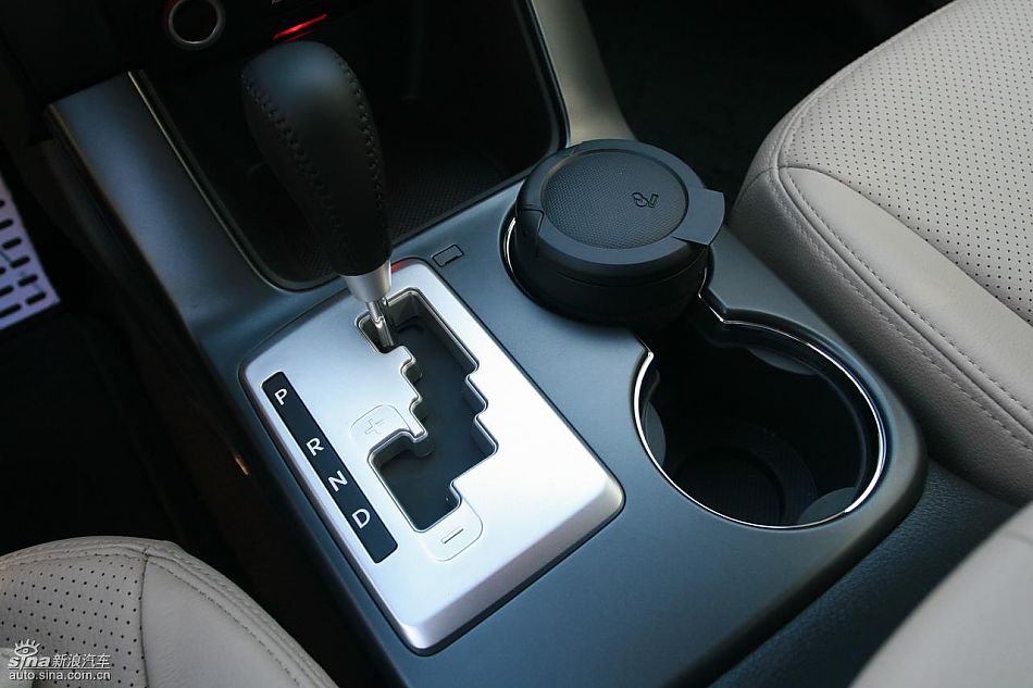 起亚全新索兰托