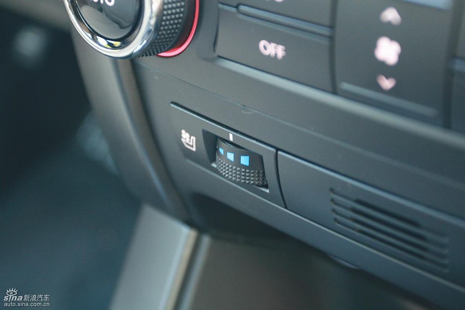 起亚全新索兰托