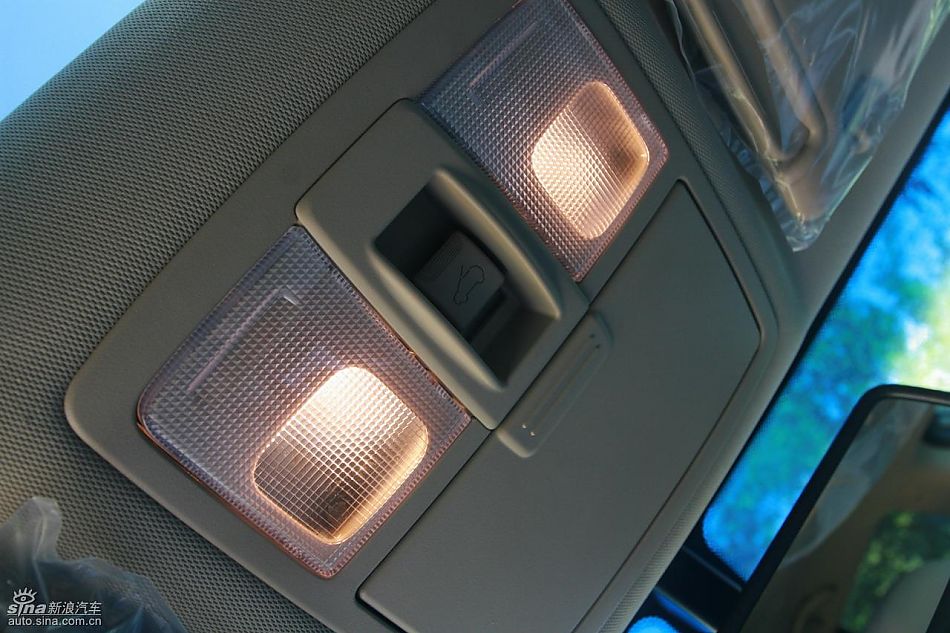 起亚全新索兰托