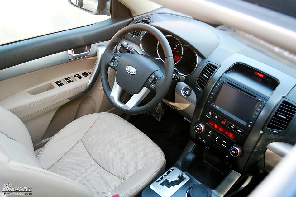 起亚全新索兰托