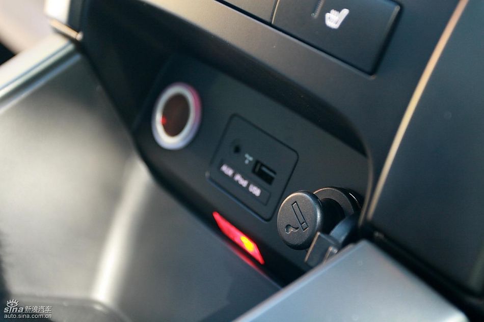 起亚全新索兰托