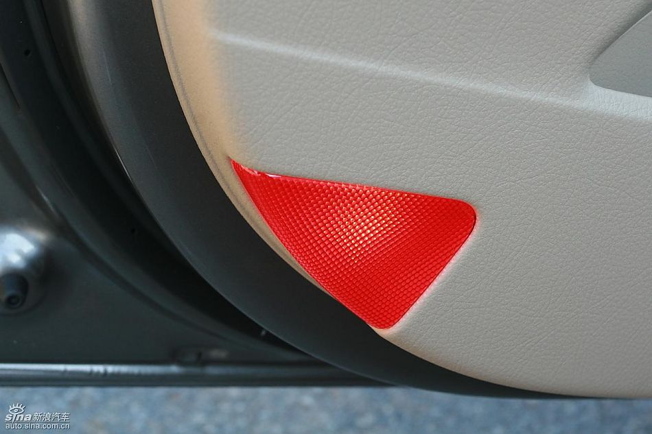 起亚全新索兰托