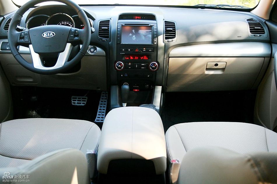 起亚全新索兰托