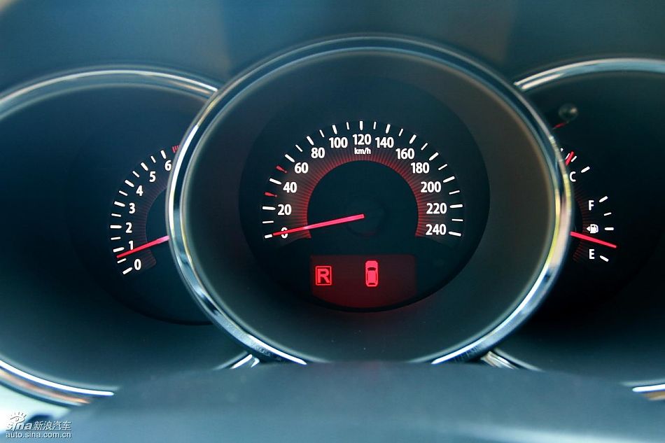 起亚全新索兰托