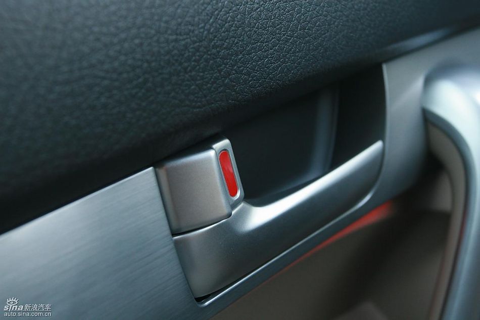 起亚全新索兰托