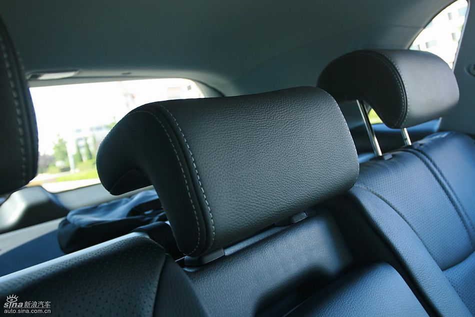 起亚全新索兰托