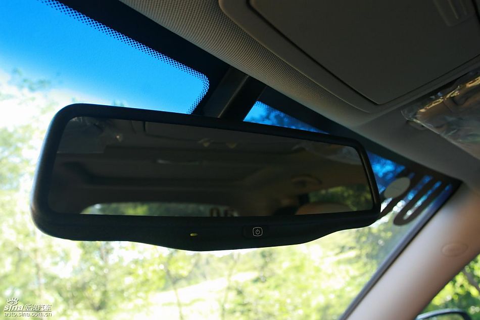 起亚全新索兰托