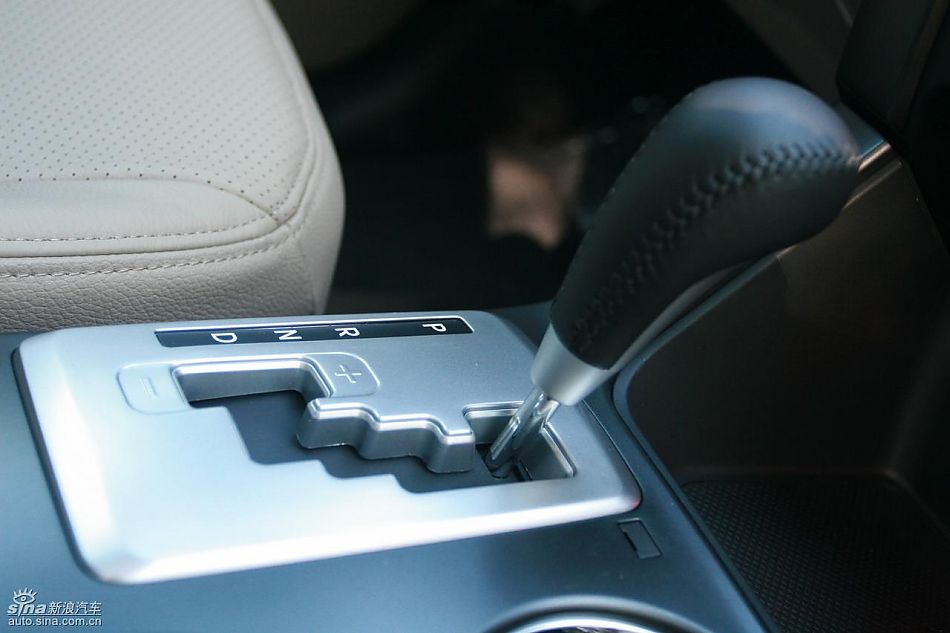 起亚全新索兰托