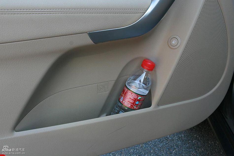 起亚全新索兰托