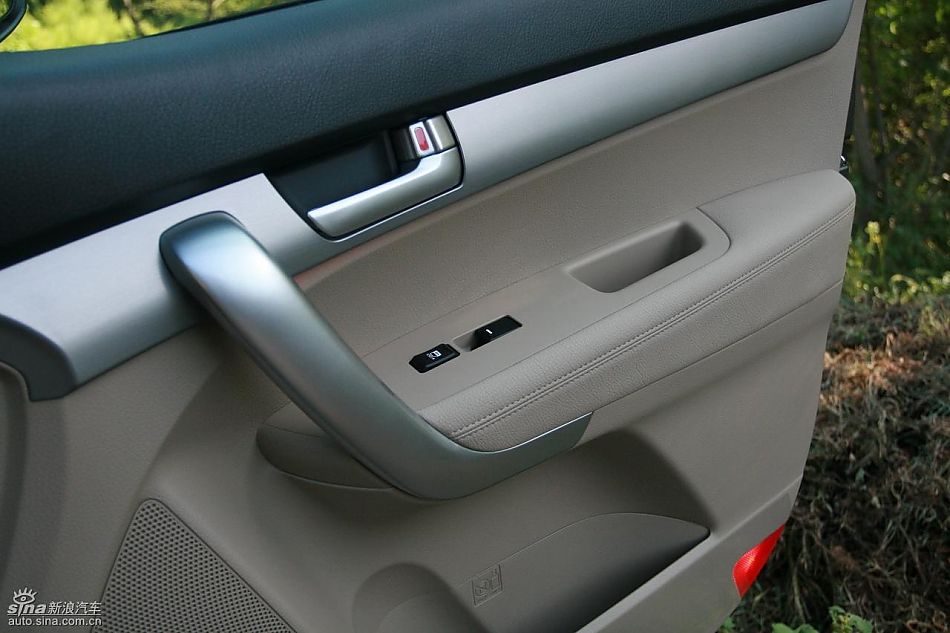 起亚全新索兰托