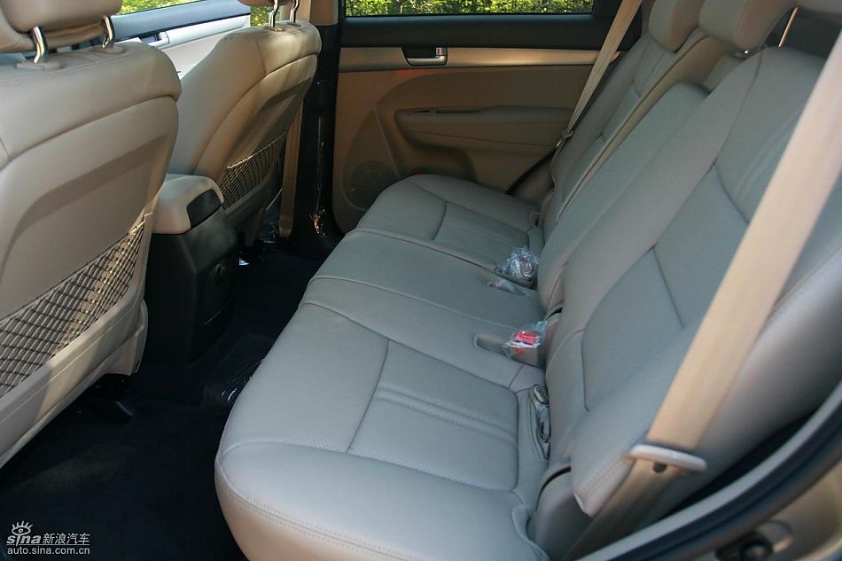 起亚全新索兰托