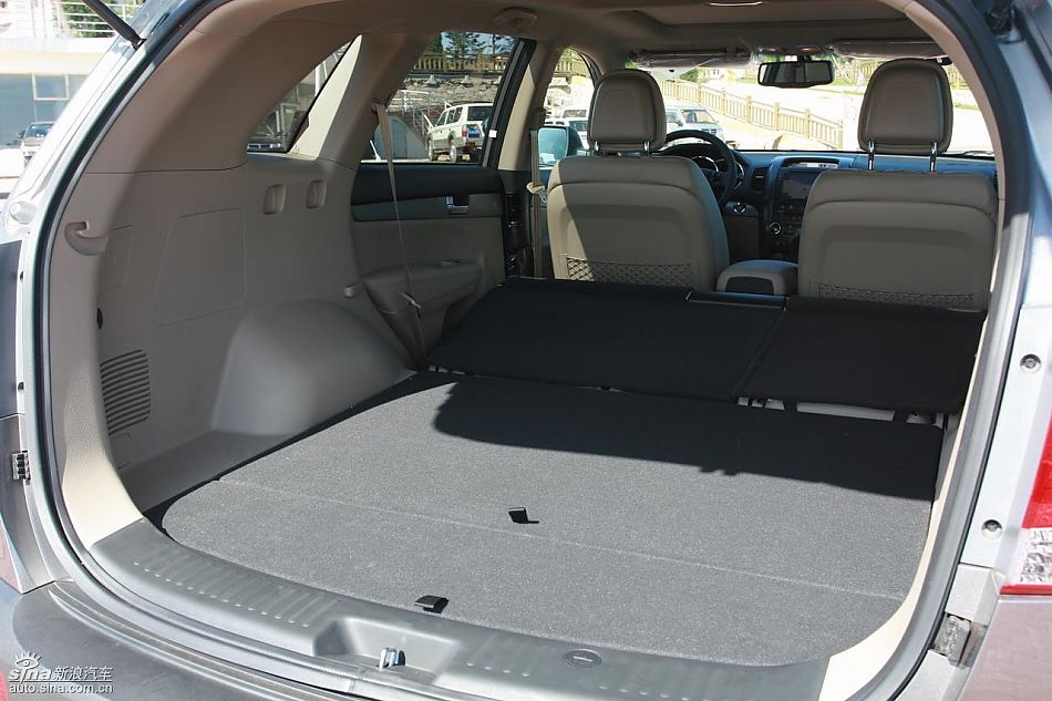 起亚全新索兰托