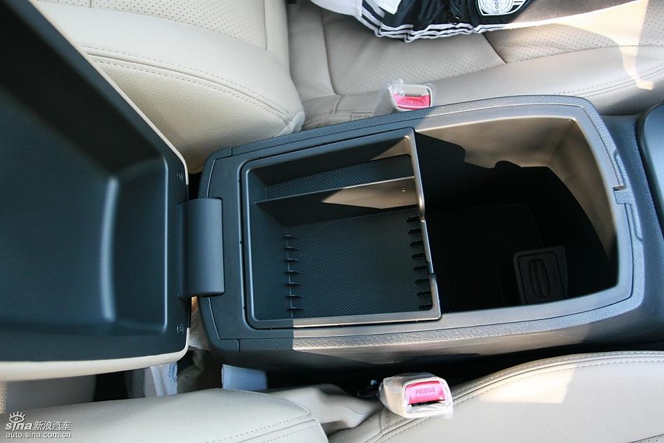 起亚全新索兰托