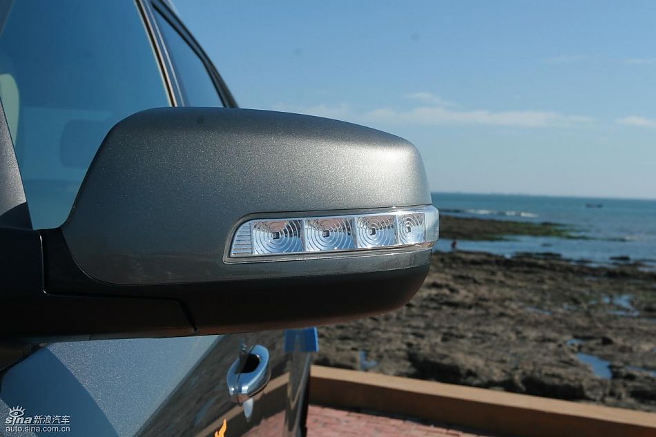 起亚全新索兰托