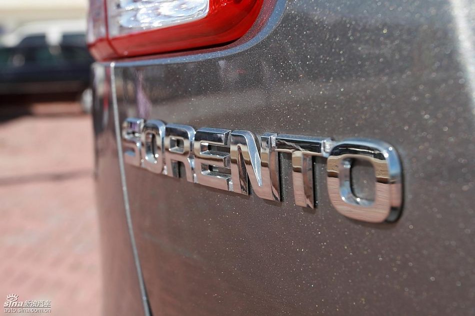 起亚全新索兰托