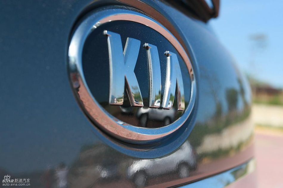 起亚全新索兰托