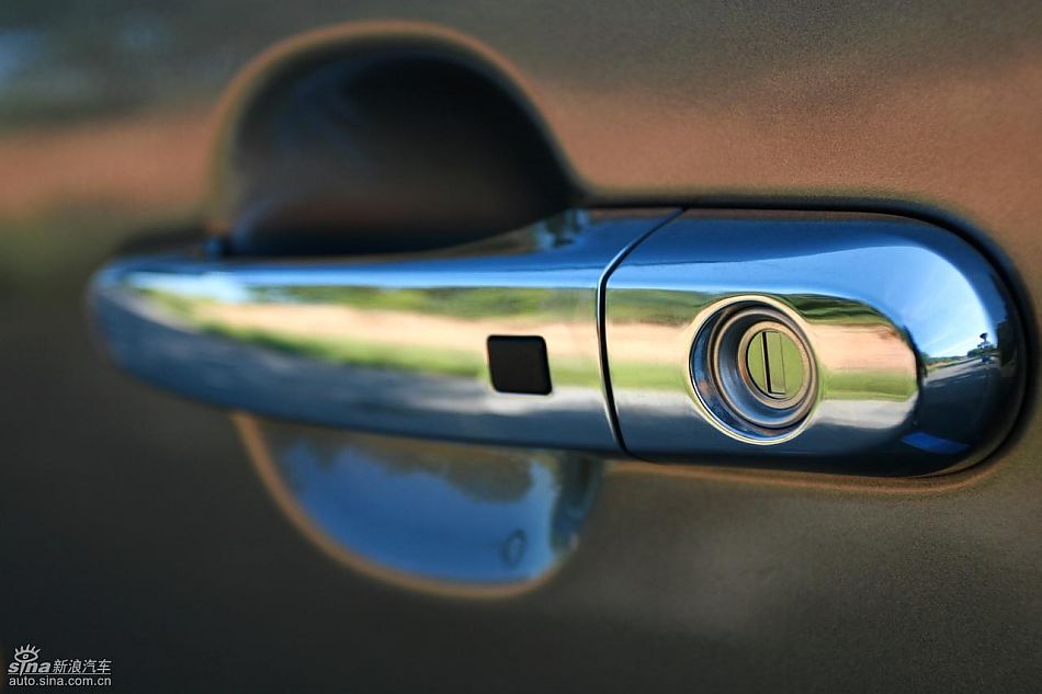 起亚全新索兰托