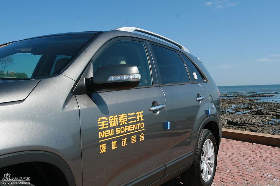 起亚全新索兰托