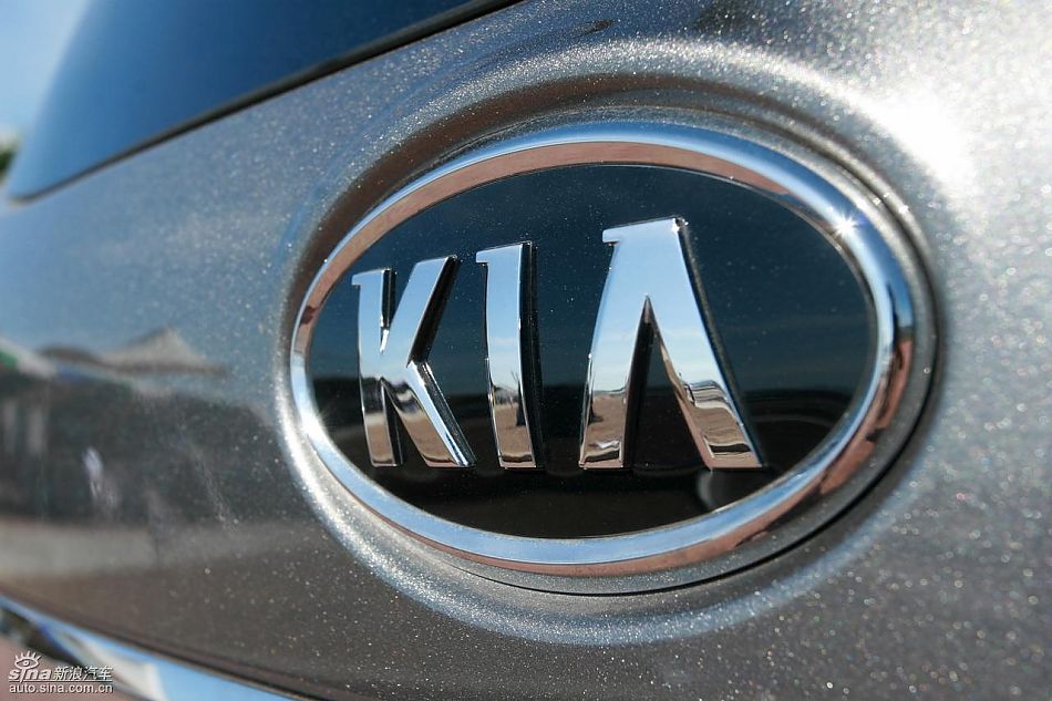 起亚全新索兰托