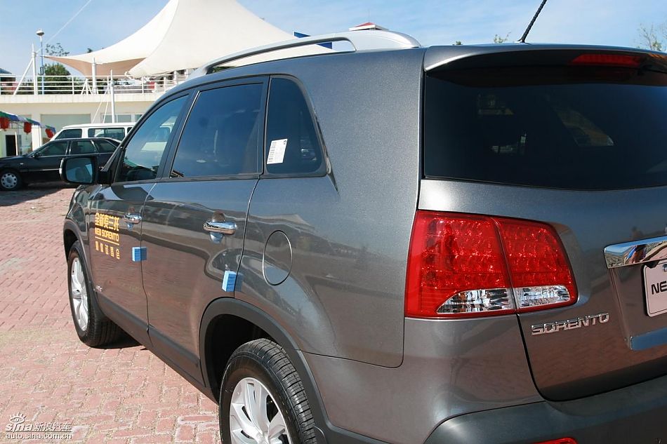 起亚全新索兰托