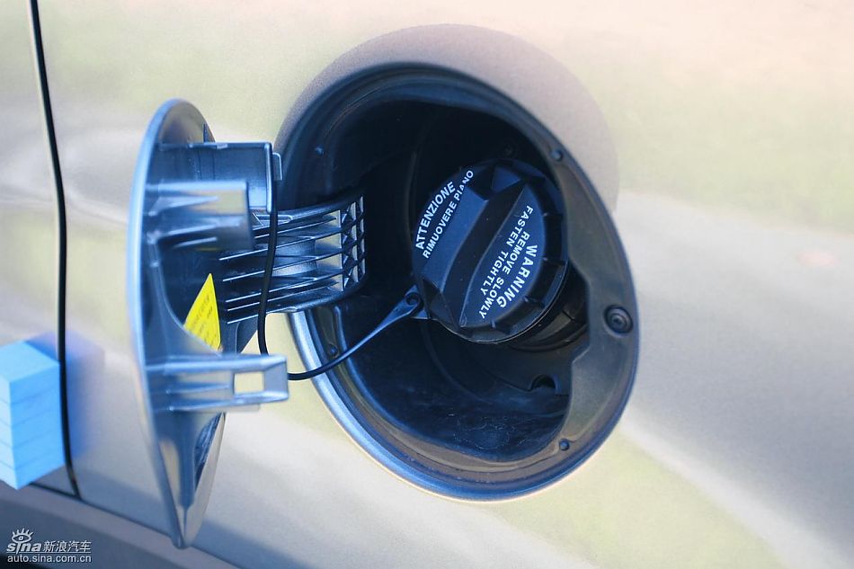 起亚全新索兰托