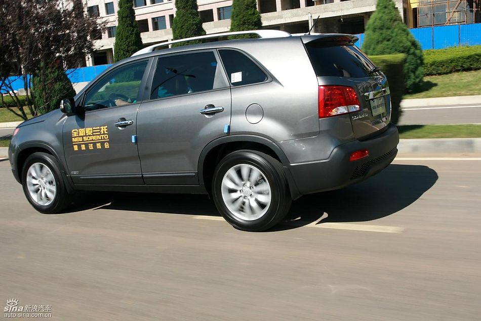 起亚全新索兰托