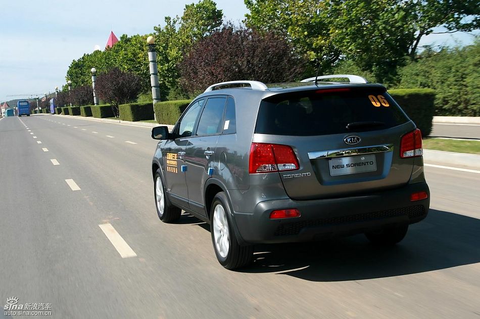 起亚全新索兰托