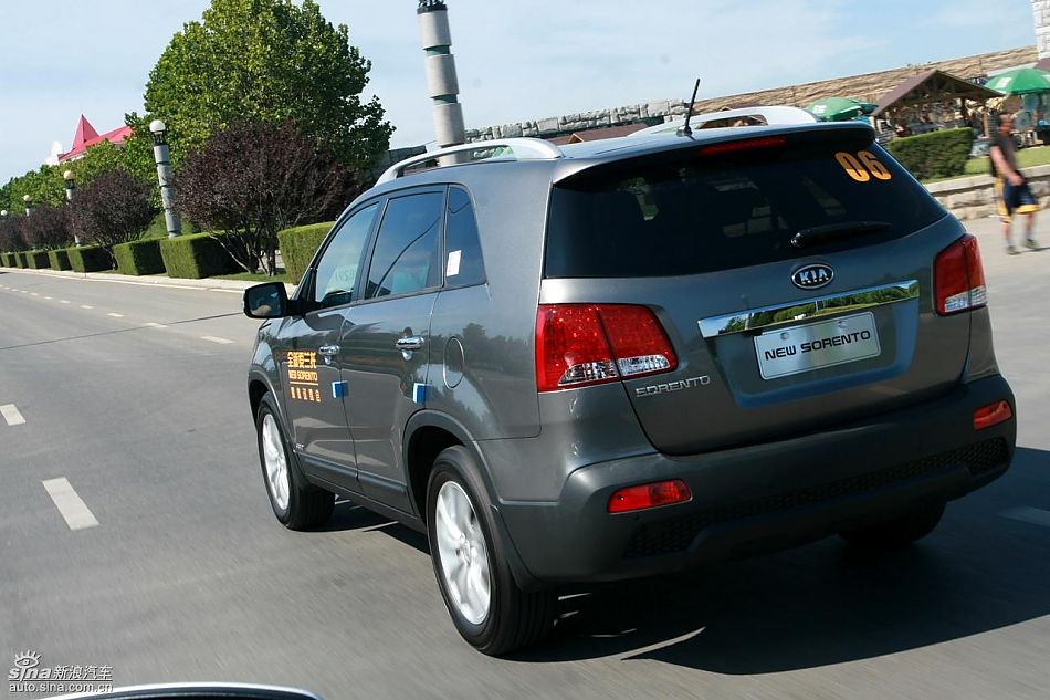 起亚全新索兰托