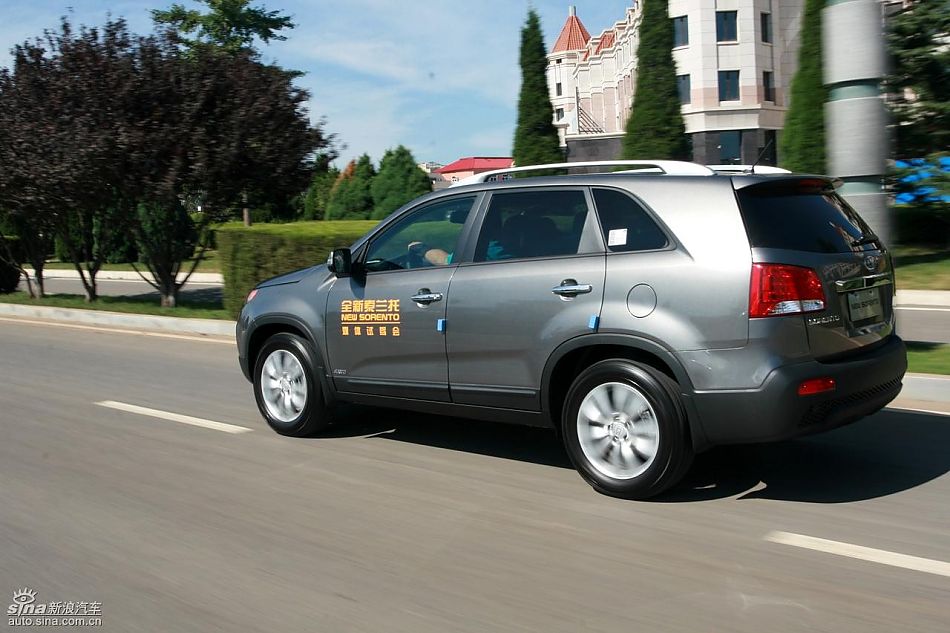 起亚全新索兰托