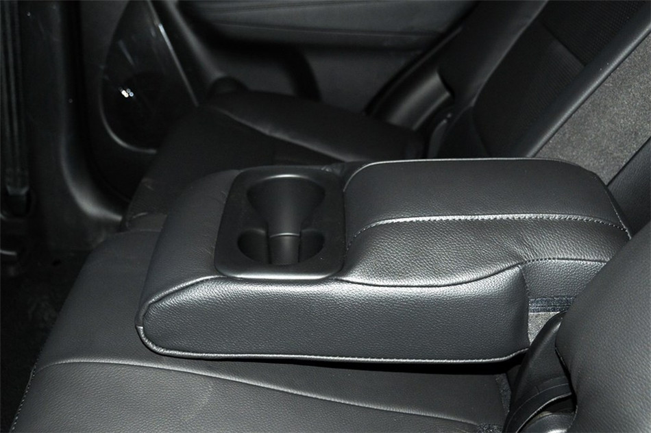 新索兰托 2013款 2.4GDI AT 5座 汽油 座椅