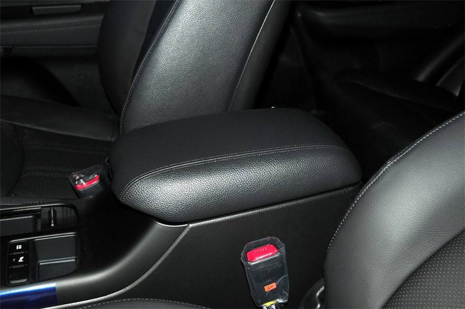 新索兰托 2013款 2.4GDI AT 5座 汽油 座椅