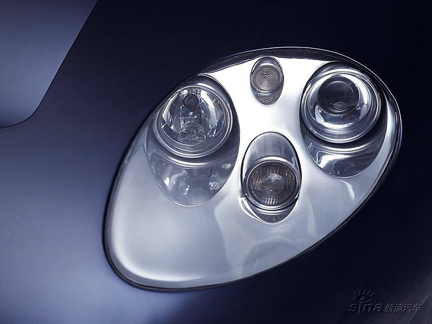 “世爵”SpykerC8 Laviolette型豪华跑车