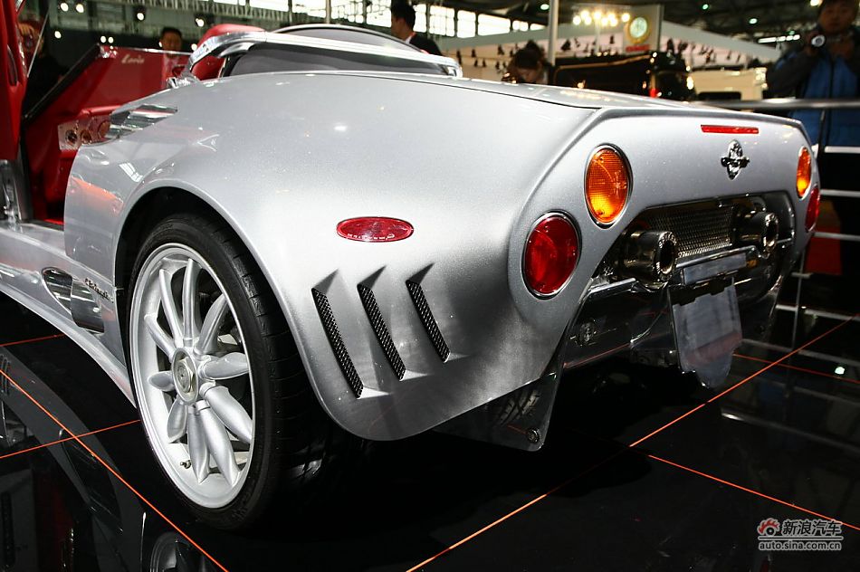 世爵Spyker C8
