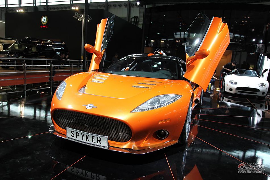 世爵Spyker C8 Laviolette